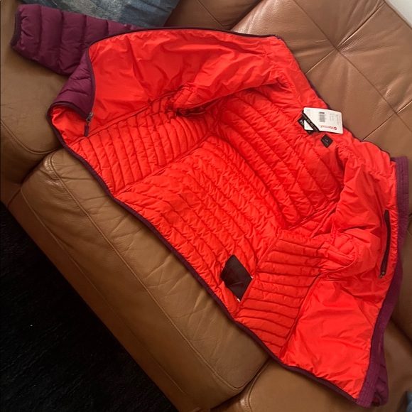 Marmot (L) Aruna Down Puffer Jacket - Picture 6 of 16